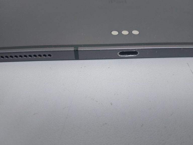 Дешево Apple iPad Pro 11 2018 Wi-Fi + Cellular 256GB Space Gray (MU102, MU162) з ломбарду