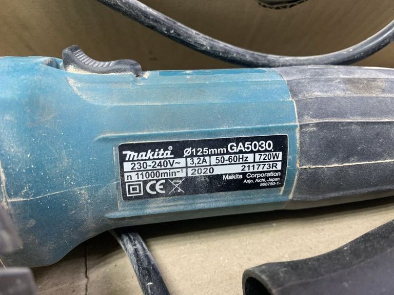 Дешиво Makita GA5030 с ломбарда