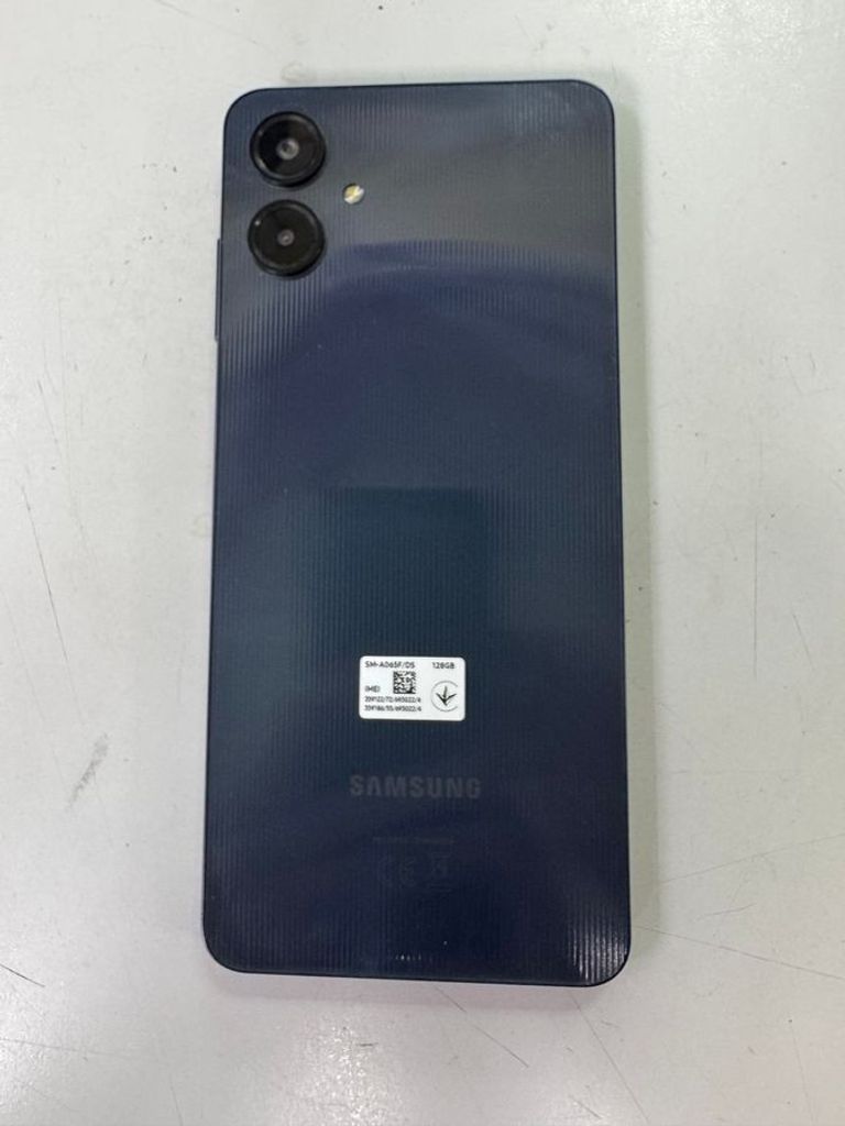 Купить Samsung galaxy a06 4/128gb Б/У