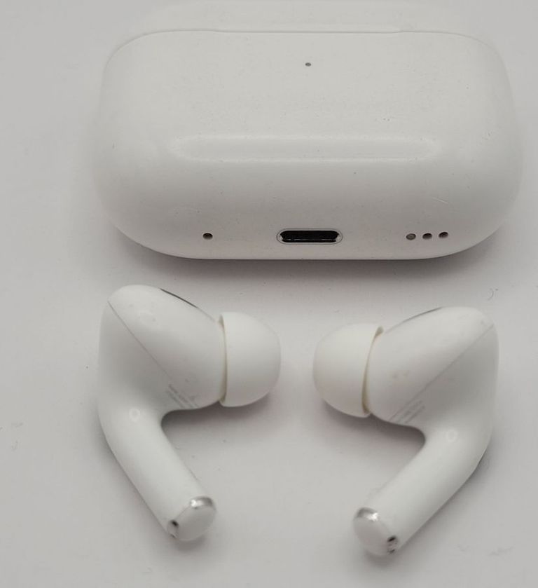 Оголошення Apple airpods pro 2nd generation magsafe Б/У