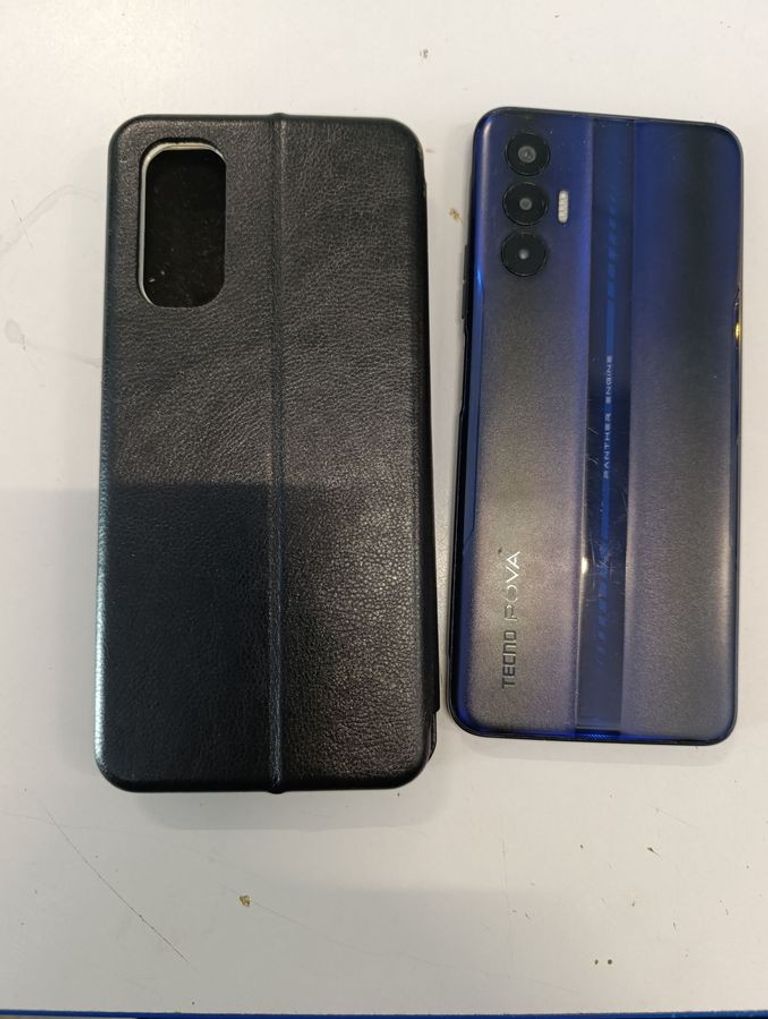 Дешиво Tecno pova 3 lf7n 6/128gb с ломбарда