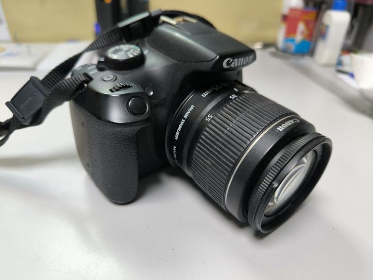 Оголошення Canon eos 1300d/ ef-s 18-55mm f/3,5-5,6 is iii Б/У