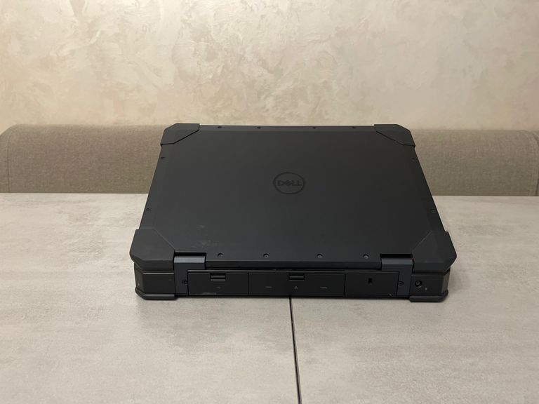 захищений Dell Latitude 7424 Rugged, 14" FHD IPS, i7-8650U, 32GB, 256GB SSD, AMD Radeon RX 540 4GB. Гарантія Код:null. Зображення 7