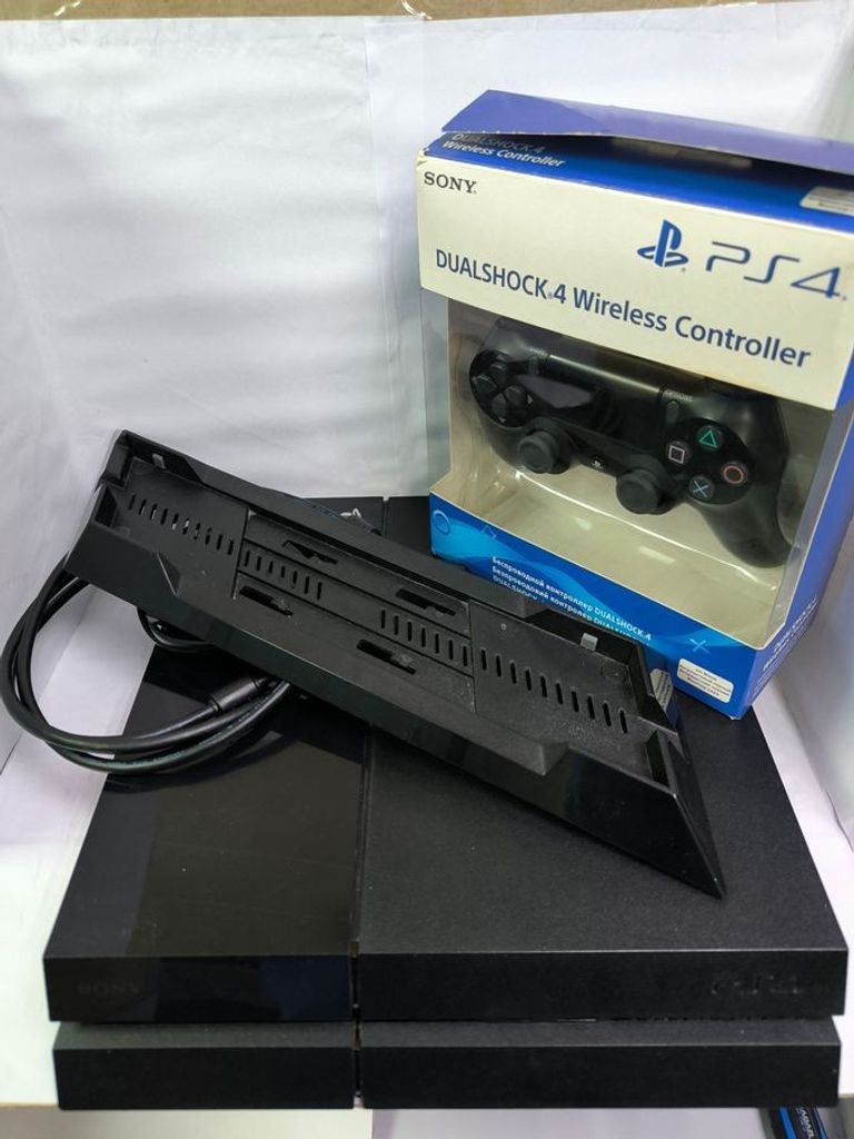 Дешево Sony playstation 4 500gb з ломбарду