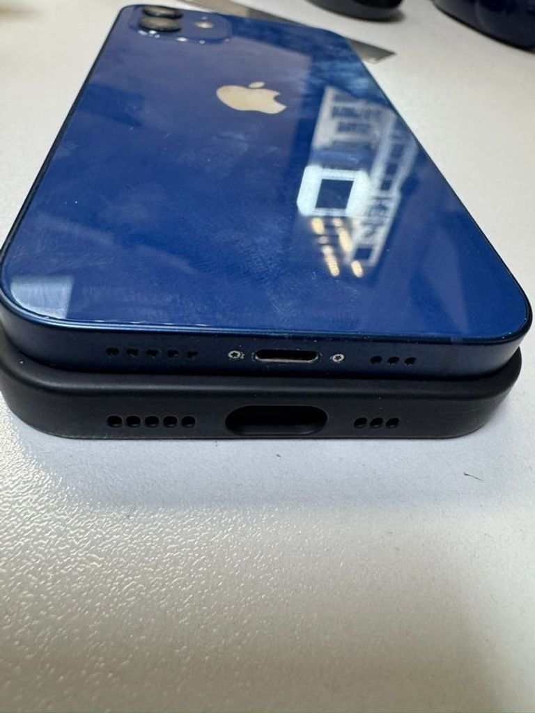 Дешиво Apple iPhone 12 128GB (PRODUCT)RED с ломбарда