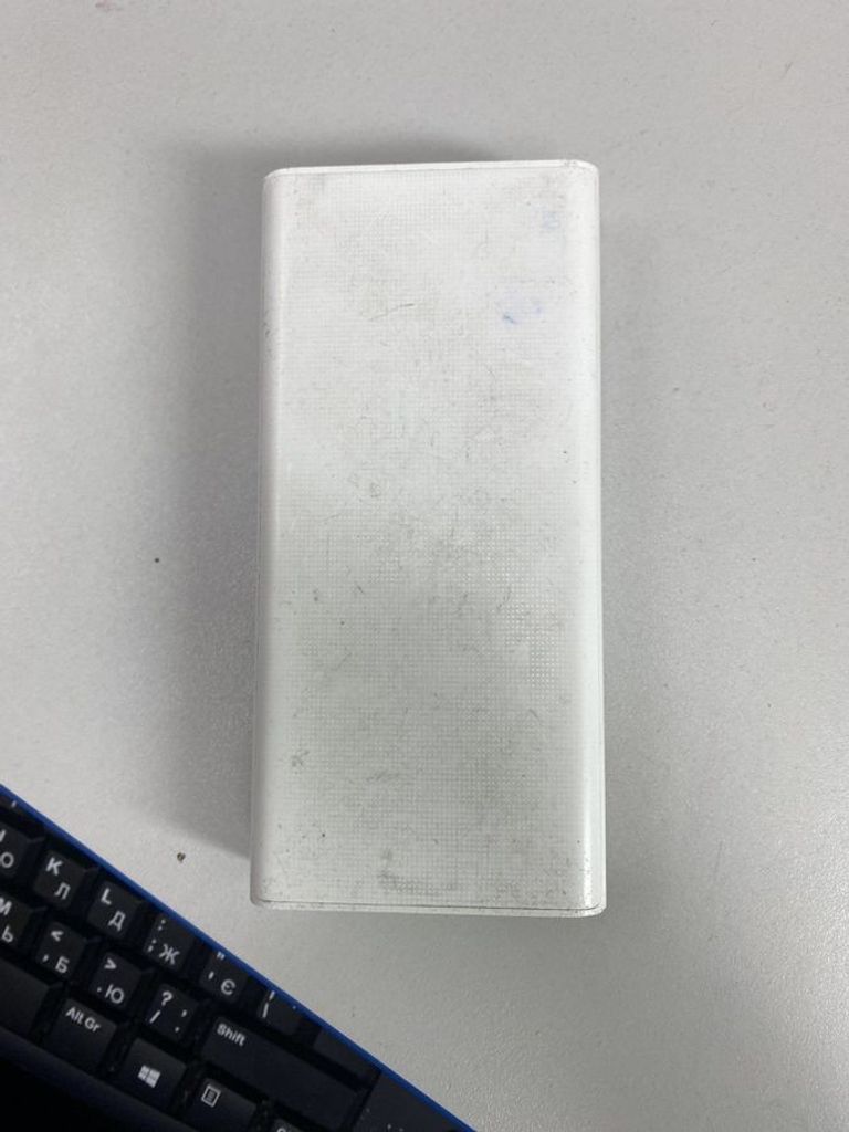Дешиво Xiaomi mi power bank 3 20000 mah usb-c 18w с ломбарда