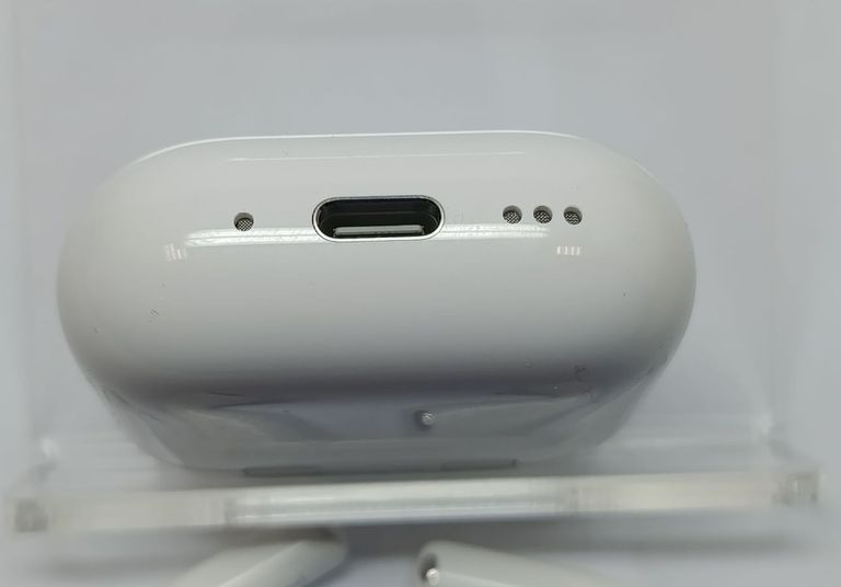 Розпродаж Apple airpods 4 with active noise cancellation, продавець Техноскарб