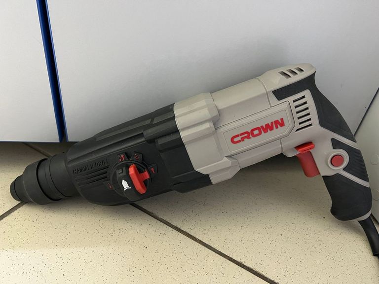 Купити Crown CT18212 BMC Б/У