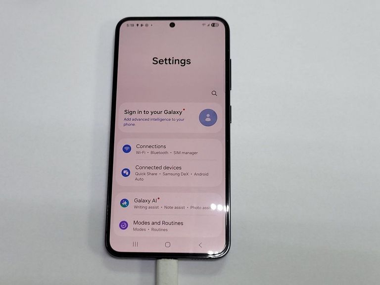 Дешево Samsung galaxy s23 8/128gb з ломбарду