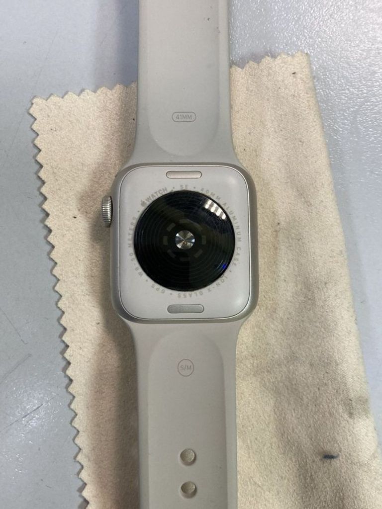 Объявление Apple watch se 2 gps 40mm aluminium case Б/У