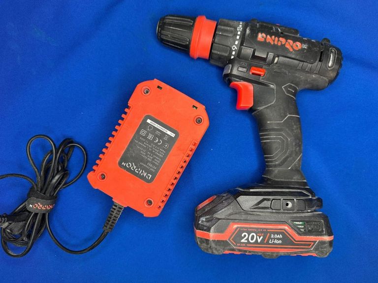 Купити Dnipro-M cd-218q 1акб 4ah зп Б/У