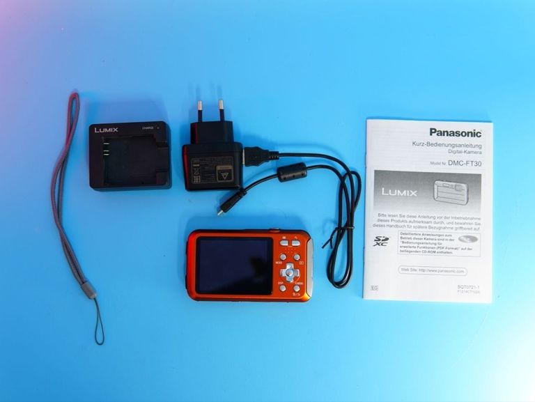 Дешево Panasonic Lumix DMC-FT30 (DMC-FT30EE-K) з ломбарду
