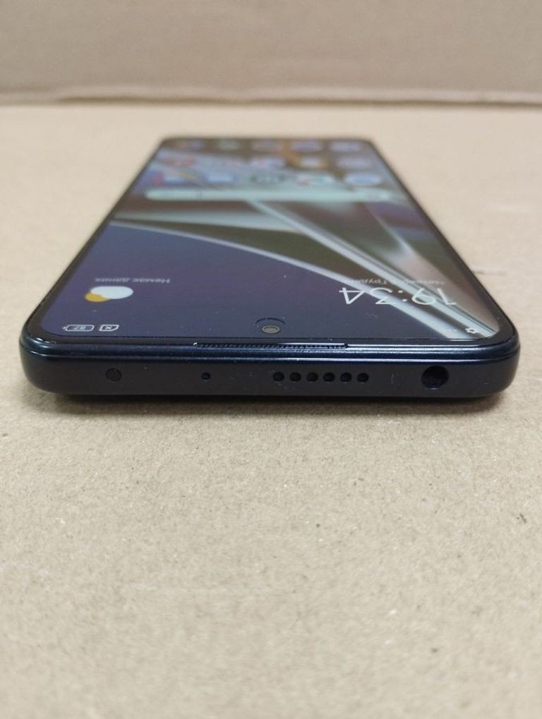 Дешиво Xiaomi poco x4 pro 5g 6/128gb с ломбарда