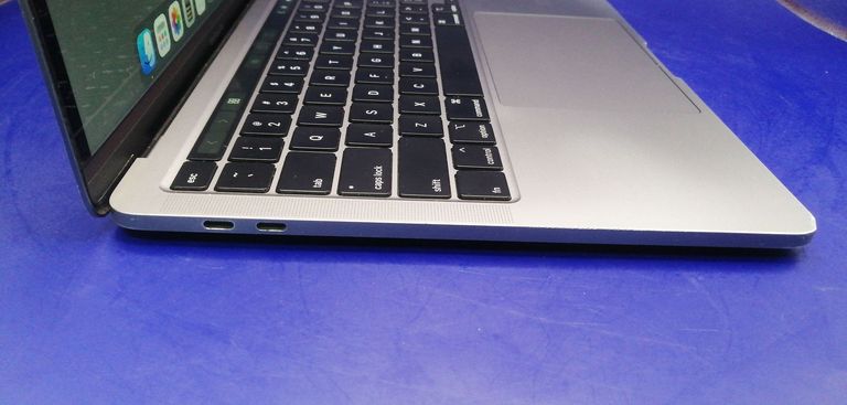 Apple macbook pro a2251 13,3"/ core i5 2,0ghz/ram16gb/ssd500gb/intel iris graphics Код:01-200915036. Изображение 10