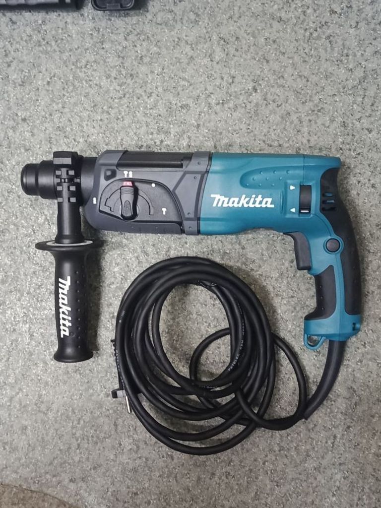 Купить Makita HR2470 Б/У