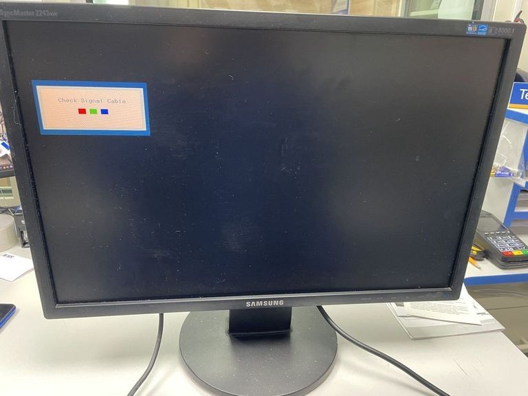Купити Samsung 2243nw Б/У