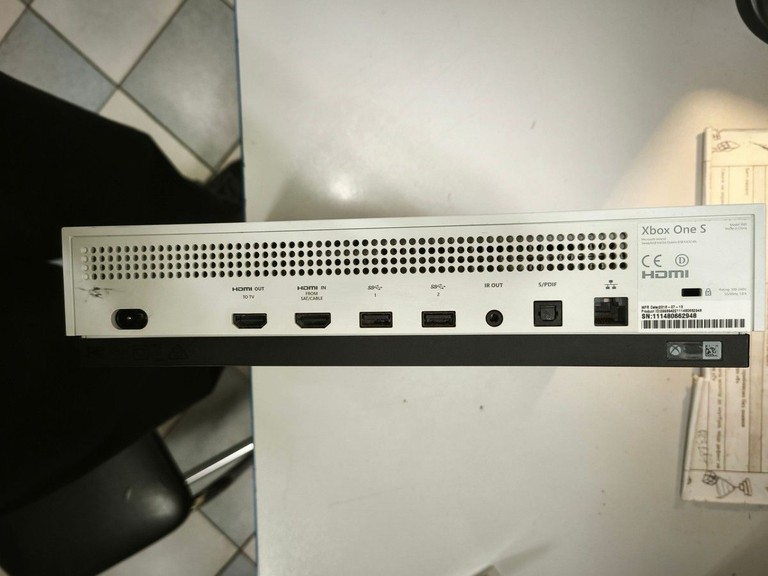 Дешиво Microsoft Xbox One S 1TB с ломбарда