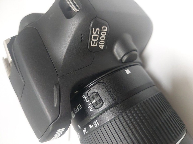 Распродажа Canon eos 4000d + ef-s 18-55 1:3.5-5.6 iii, продавец Техноскарб