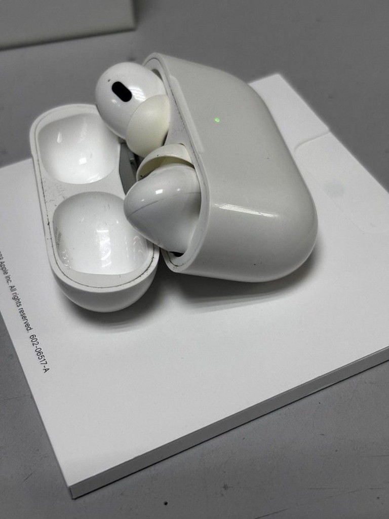 Розпродаж Apple airpods pro 2nd generation with magsafe charging case usb-c, продавець Техноскарб