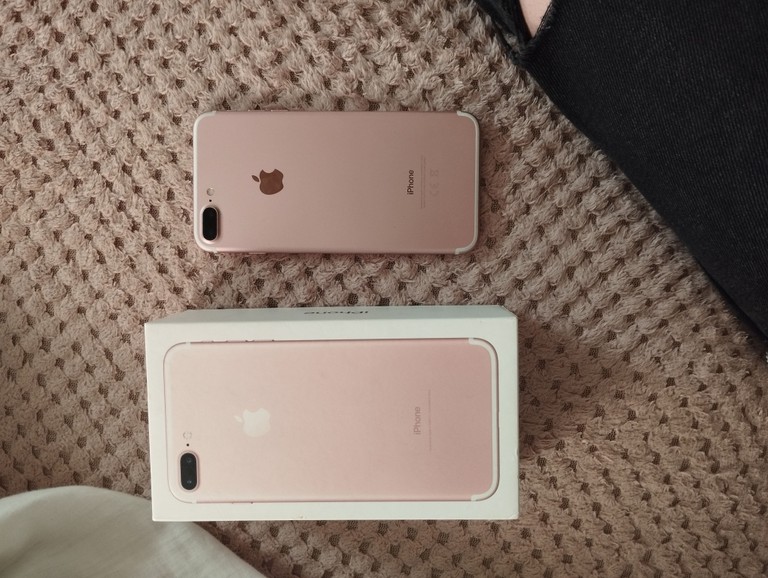 Купити Apple iPhone 7 Plus 32GB Rose Gold (MNQQ2) Б/У