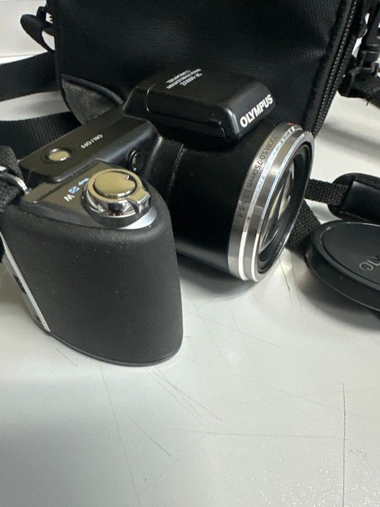 Дешиво Olympus sp-600uz с ломбарда