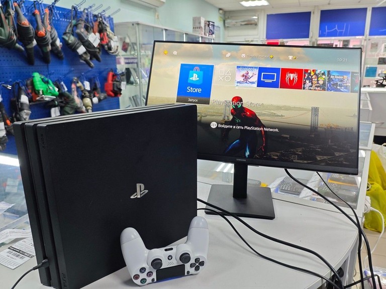 Купити Sony playstation 4 pro 1tb Б/У