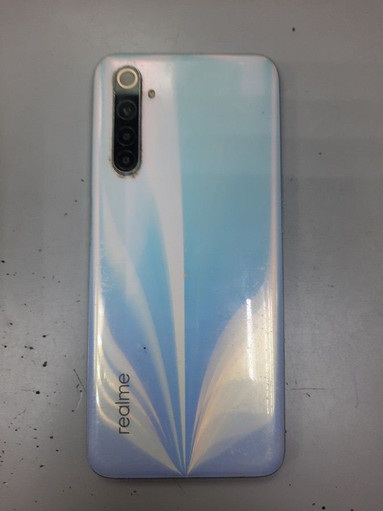 Оголошення realme 6 4/128GB White Б/У