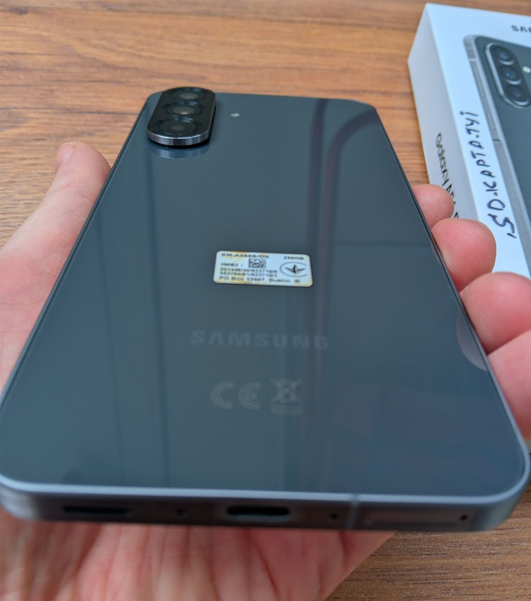 Дешево Samsung galaxy a56 5g 8/256gb з ломбарду