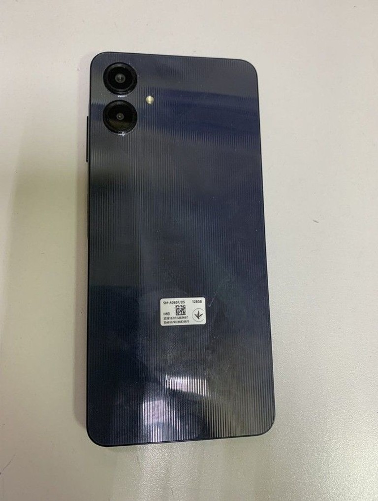 Купить Samsung galaxy a06 4/128gb Б/У
