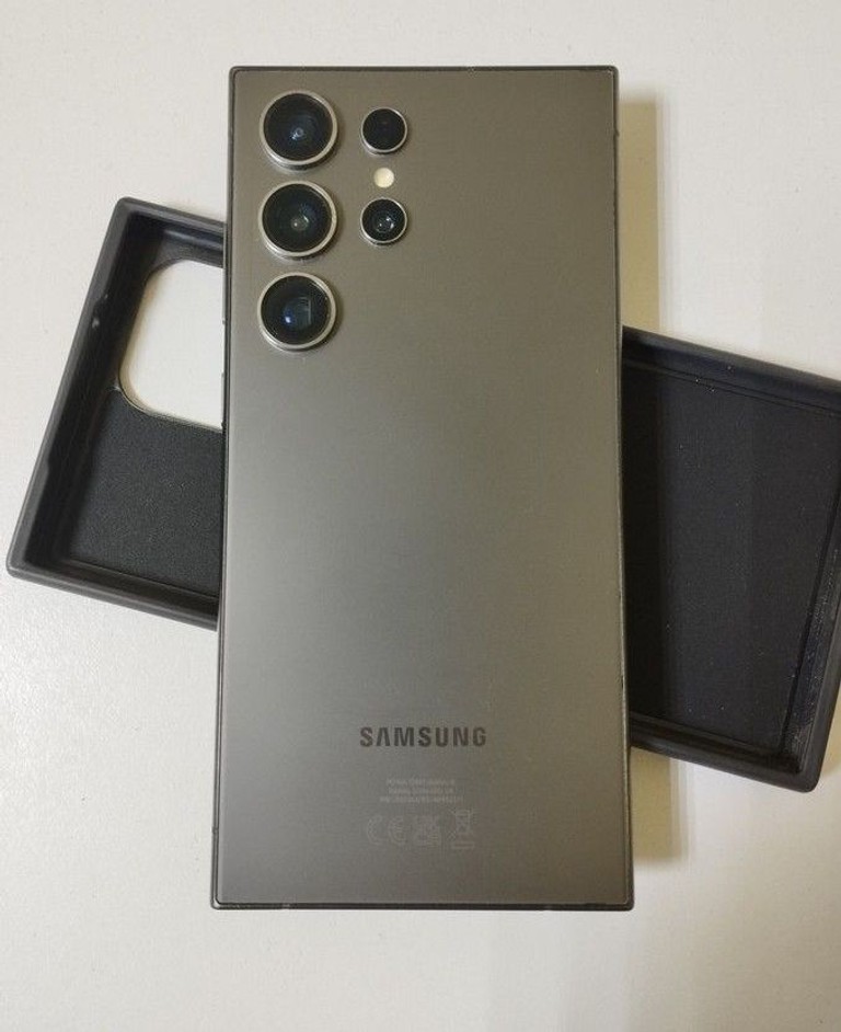 Дешево Samsung galaxy s24 ultra 12/256gb з ломбарду