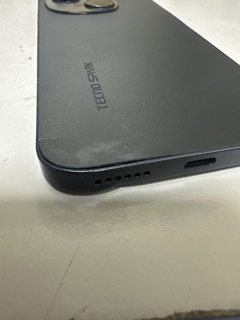 Дешево Tecno spark go 1 kl4 3/64gb з ломбарду