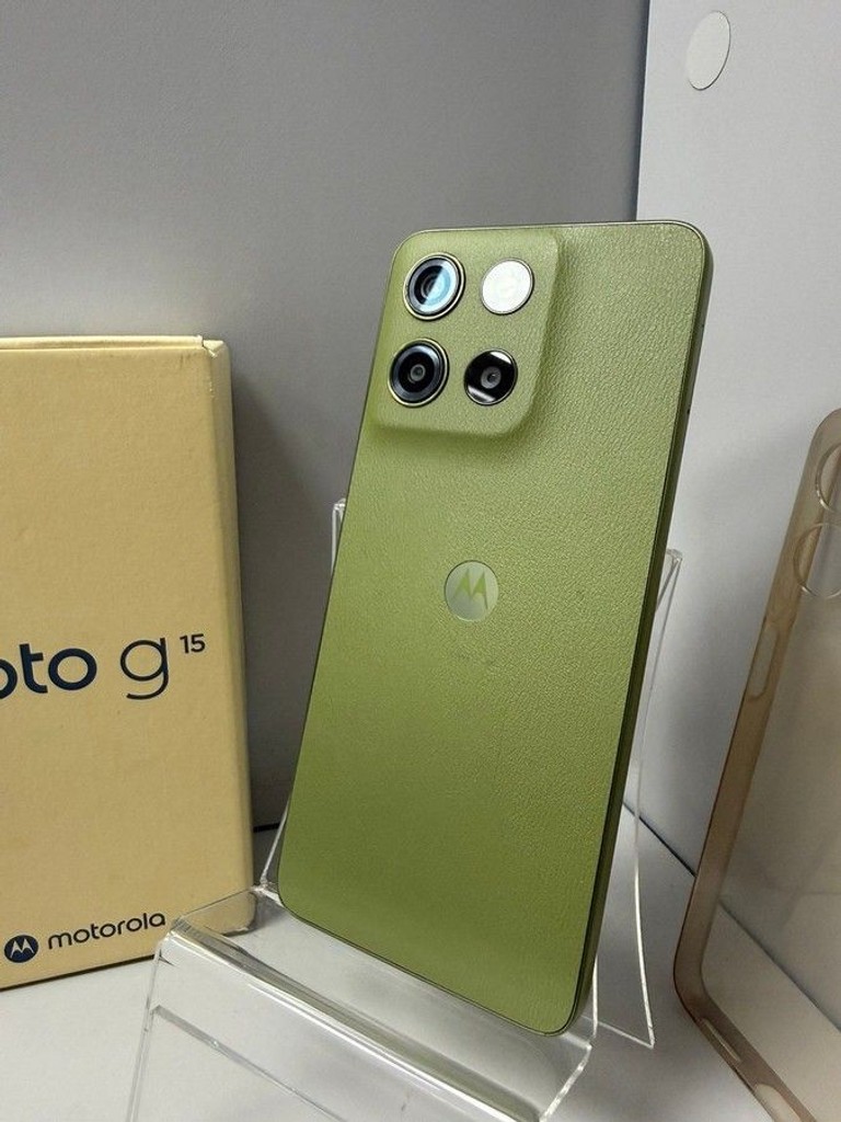 Дешево Motorola moto g15 8/512gb з ломбарду