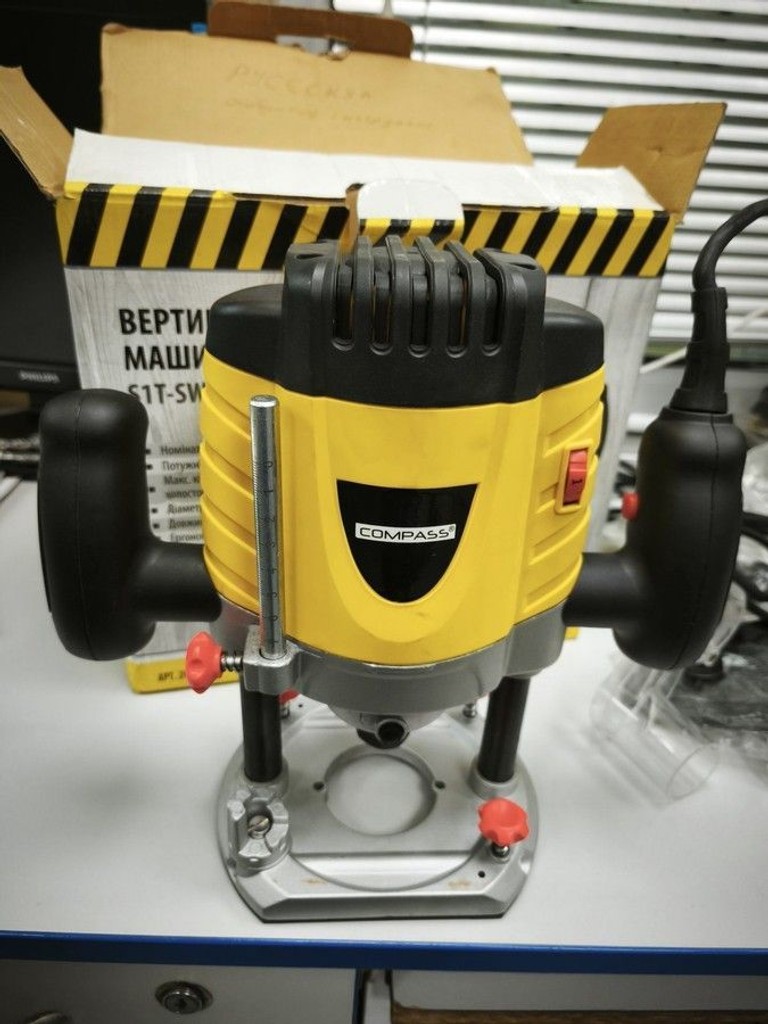 Дешево Compass s1t-sw01 з ломбарду