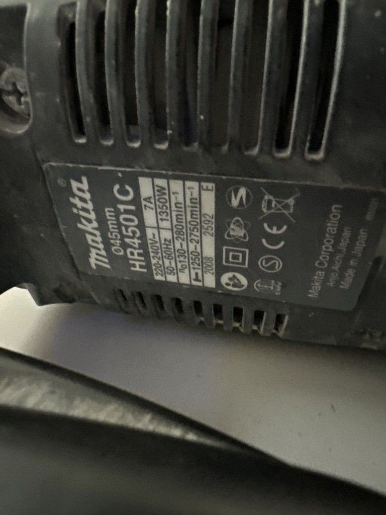 Дешево Makita HR4501C з ломбарду