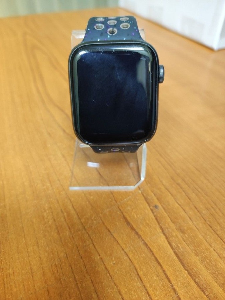 Объявление Apple watch se gps 44mm aluminum case Б/У