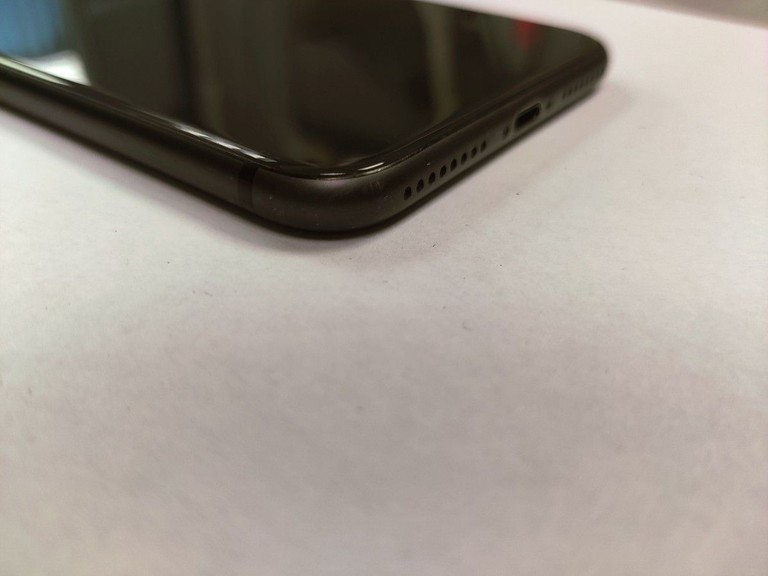 Apple iphone 8 plus 64gb Код:01-201028321. Зображення 6
