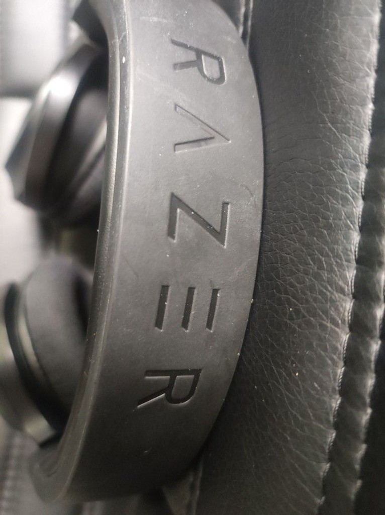 Дешево Razer barracuda x 2022 з ломбарду