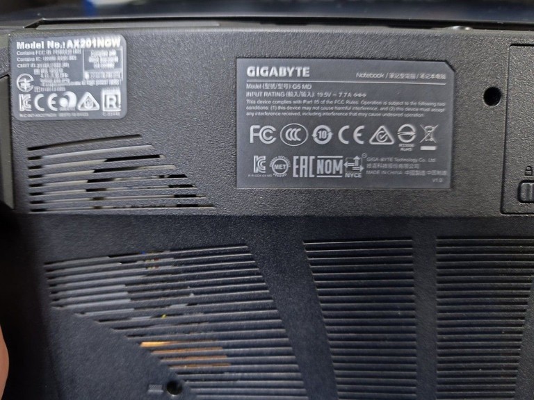 Дешево Gigabyte 15/core i5-11400h ddr4/16gb ddr4/hdd *відсутній/ssd 512 gb/geforce rtx3050ti 4gb з ломбарду