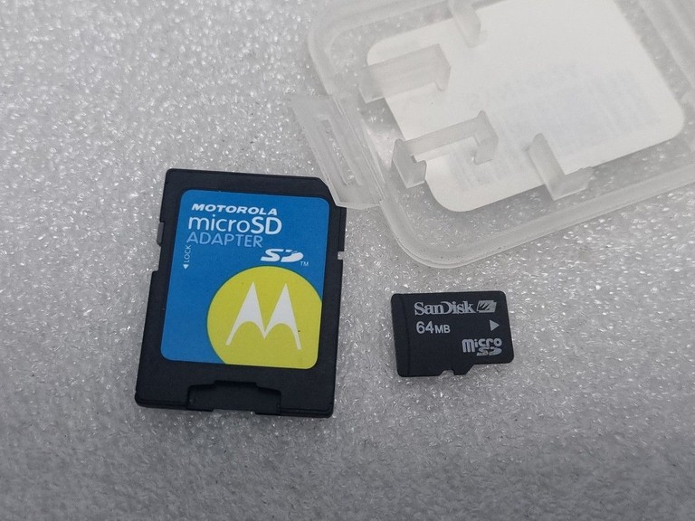 Купити Sandisk 64gb ixpand usb3.0 + lightning sdix30n-064g-gn6nn Б/У