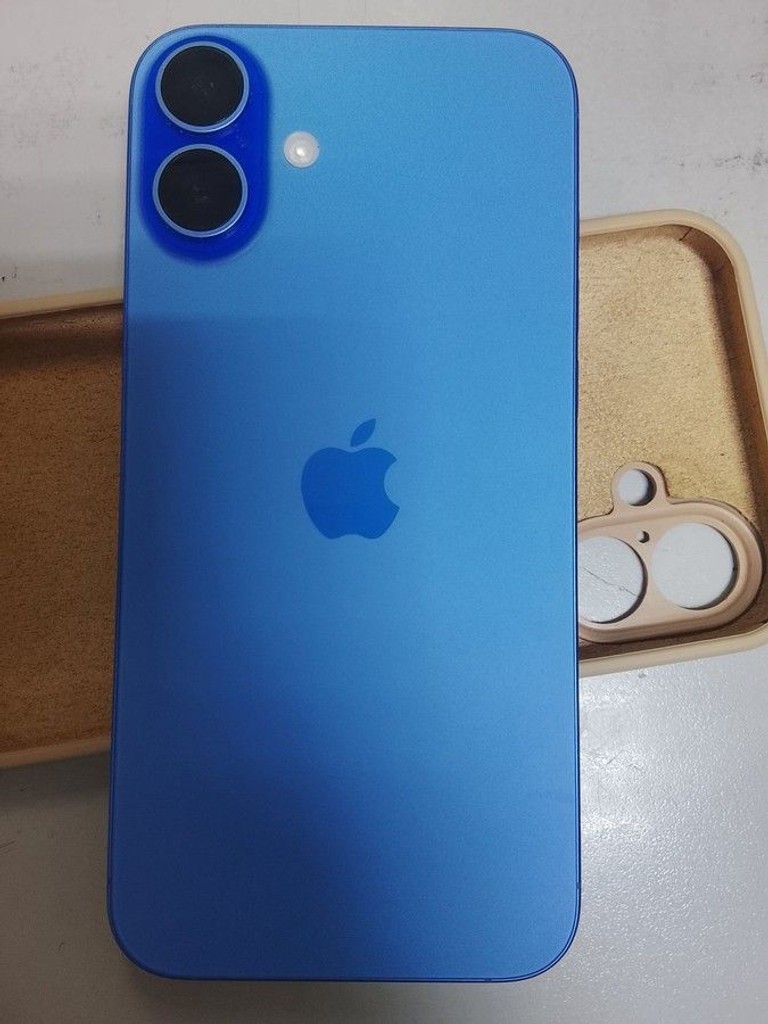 Купити Apple iphone 16 plus 128gb Б/У