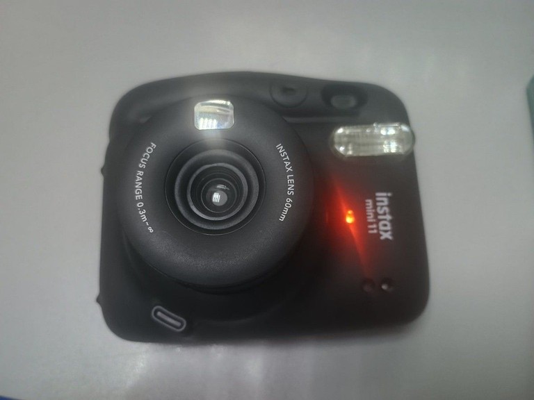 Объявление FUJIFILM INSTAX Mini 11 Б/У