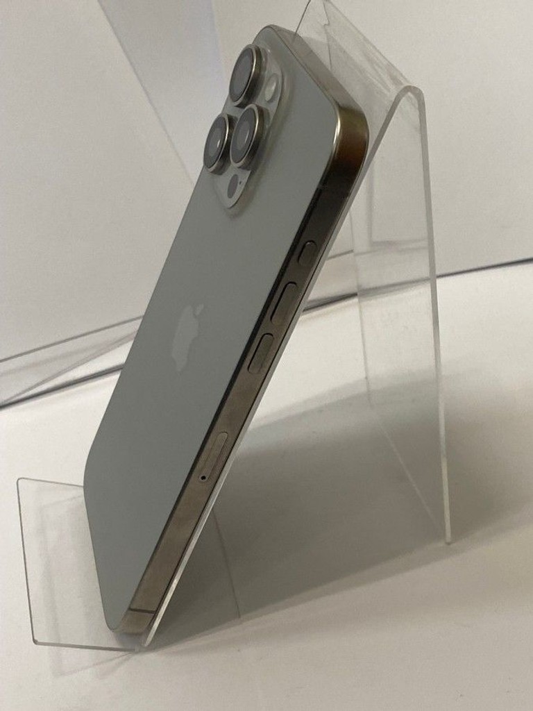 Apple iphone 15 pro max 256gb Код:01-201108551. Изображение 9