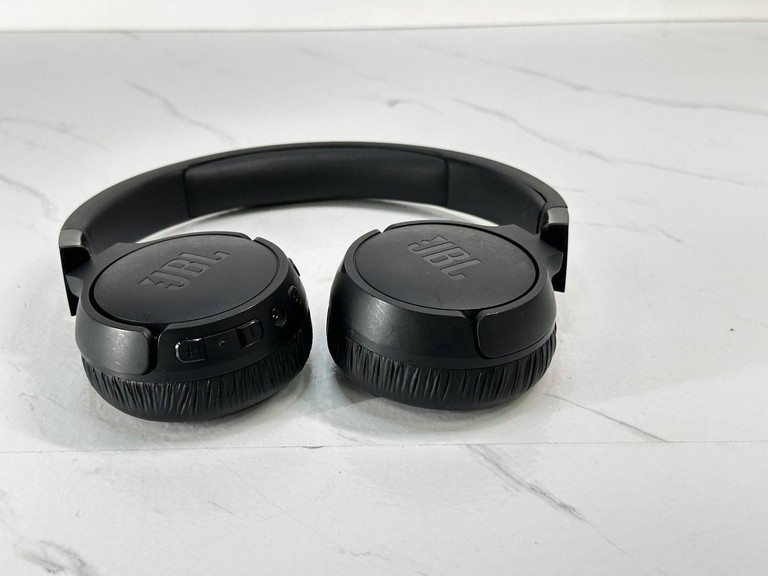 Оголошення Jbl tune 670nc Б/У