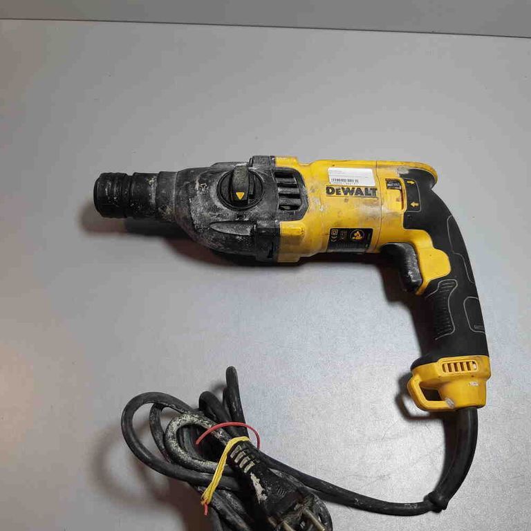 Dewalt D25133K