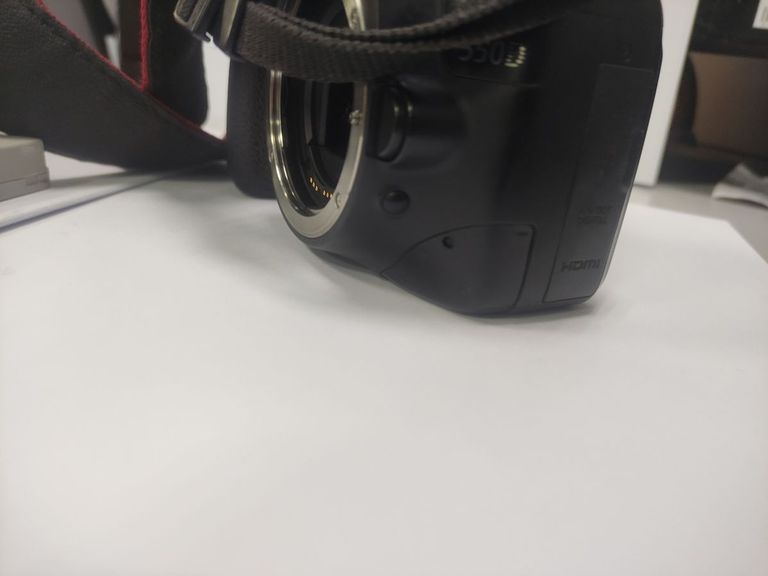 Дешево Canon eos 550d body з ломбарду
