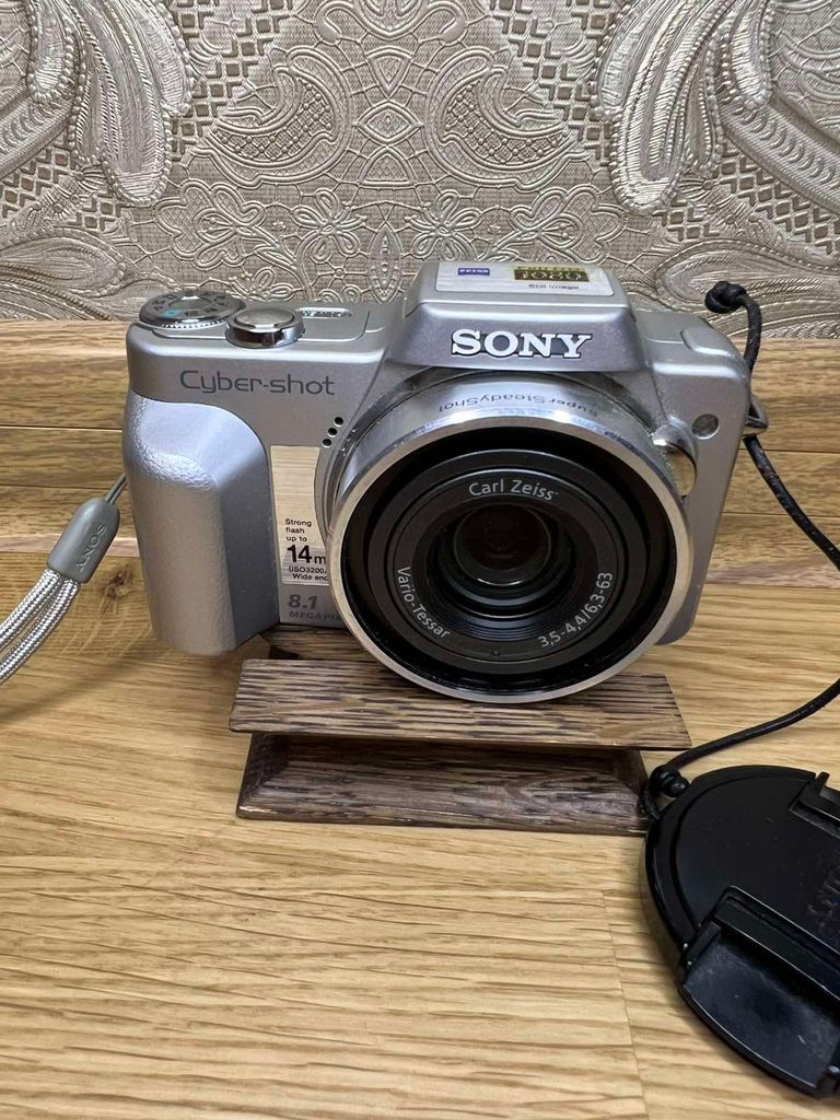 Купить Sony Cyber-shot DSC-H3 Б/У