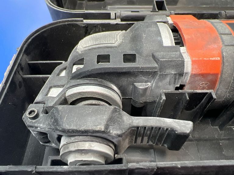 Оголошення Black Decker mt 300 + набір Б/У