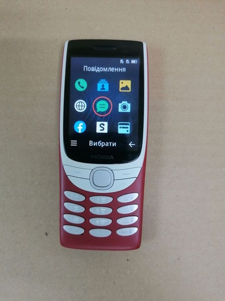 Купити Nokia 8210 Б/У