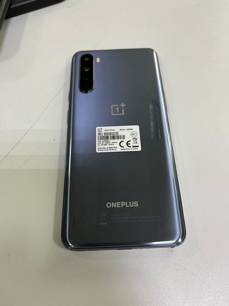 Купить Oneplus nord 1 8/128gb Б/У