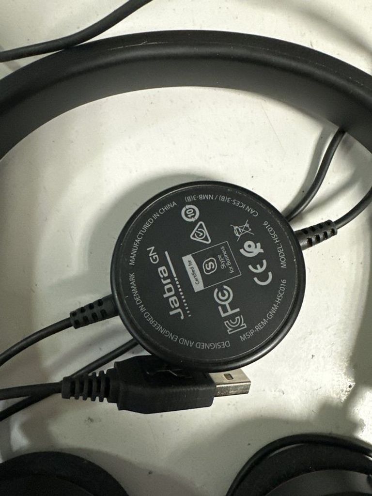 Дешево Jabra JABRA Evolve 20 UC Stereo Leather (4999-829-289L) з ломбарду